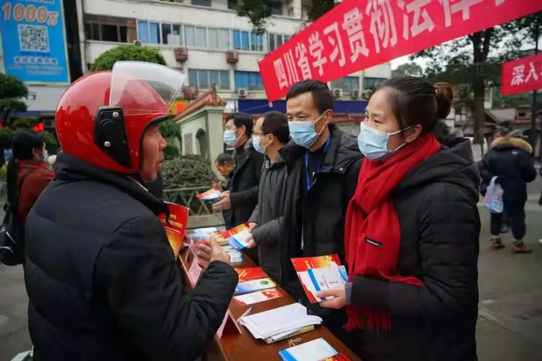 古蔺县司法局新项目推动法治建设，群众服务零距离开展